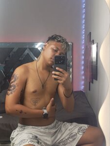 MaelxRobert Mael and his Temporary tattoo Pic 8