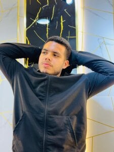 Trevor_Ash Public Gambar 5