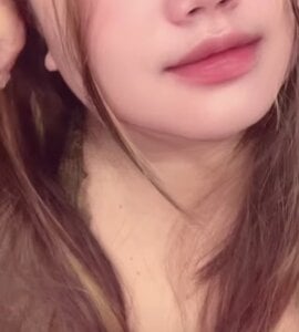 Love me de Merrylinh  Imagens