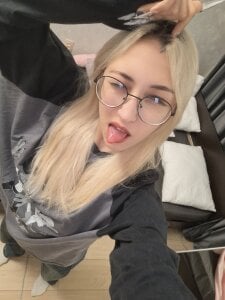 Marry_sharp Hot pics with tongue зображення