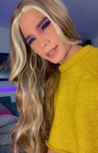 Issabela_latina Public Pic 4