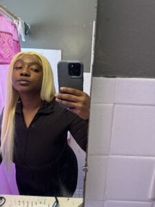 stripmeluv7_ Public Pic 2