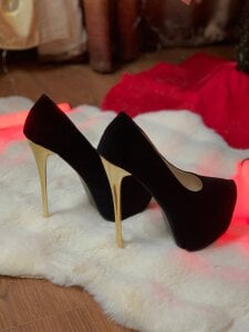 Lovemen2009 my heels Pic 6