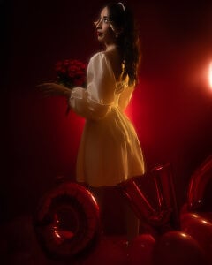 Emilia_BonsU want me to be your Valentine? 💝😊图片