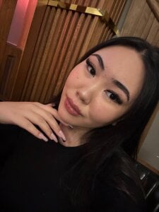 APRYLSUN Public Pic 3