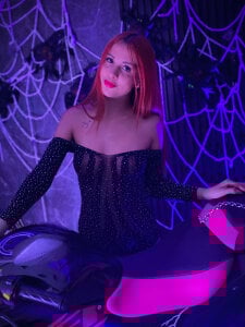 Paris_Petit trick or prank 🥵 Pic 3