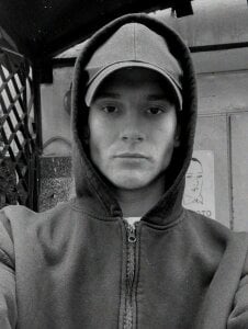 ETHAN_MOOREмой публичный图片 6