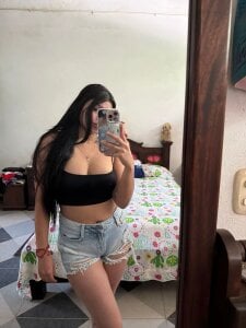 maya_conner2 Public Pic 3