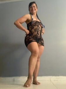 clara_heat Posing 💕💋 Pic 2