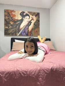 KIMMY_MONTIELL my bed Pic