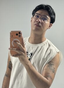 PabloCast_ Do the glasses fit well? Foto