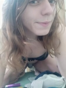 Jenny_Vargazz Kiss Pic 4