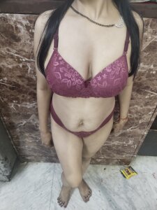 Public de Priya_Sharma04  2 photos