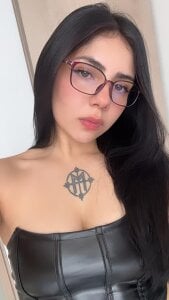 evelyn_kitty_ Public Pic 6