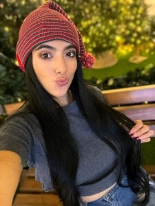 Cora_222 Christmas 2025 🎄 Pic 6