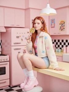 Warm Skin Stories de TarynPalek  Imagens