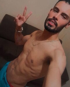 Alyssonstts Public Fotka