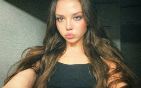 ThomasineVirostko Public รูป  8