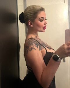 AureliaStar Public Pic