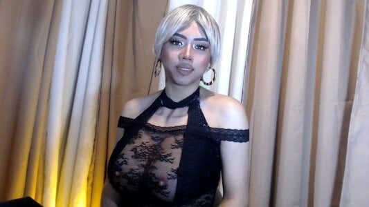 UrGoddessJuliax: Julia in short hair era ( фото)