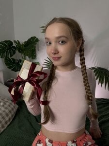 bambi_lu✨🤍EPIC GOAL 🤍 packing phone to my grandmother🤍✨图片 9