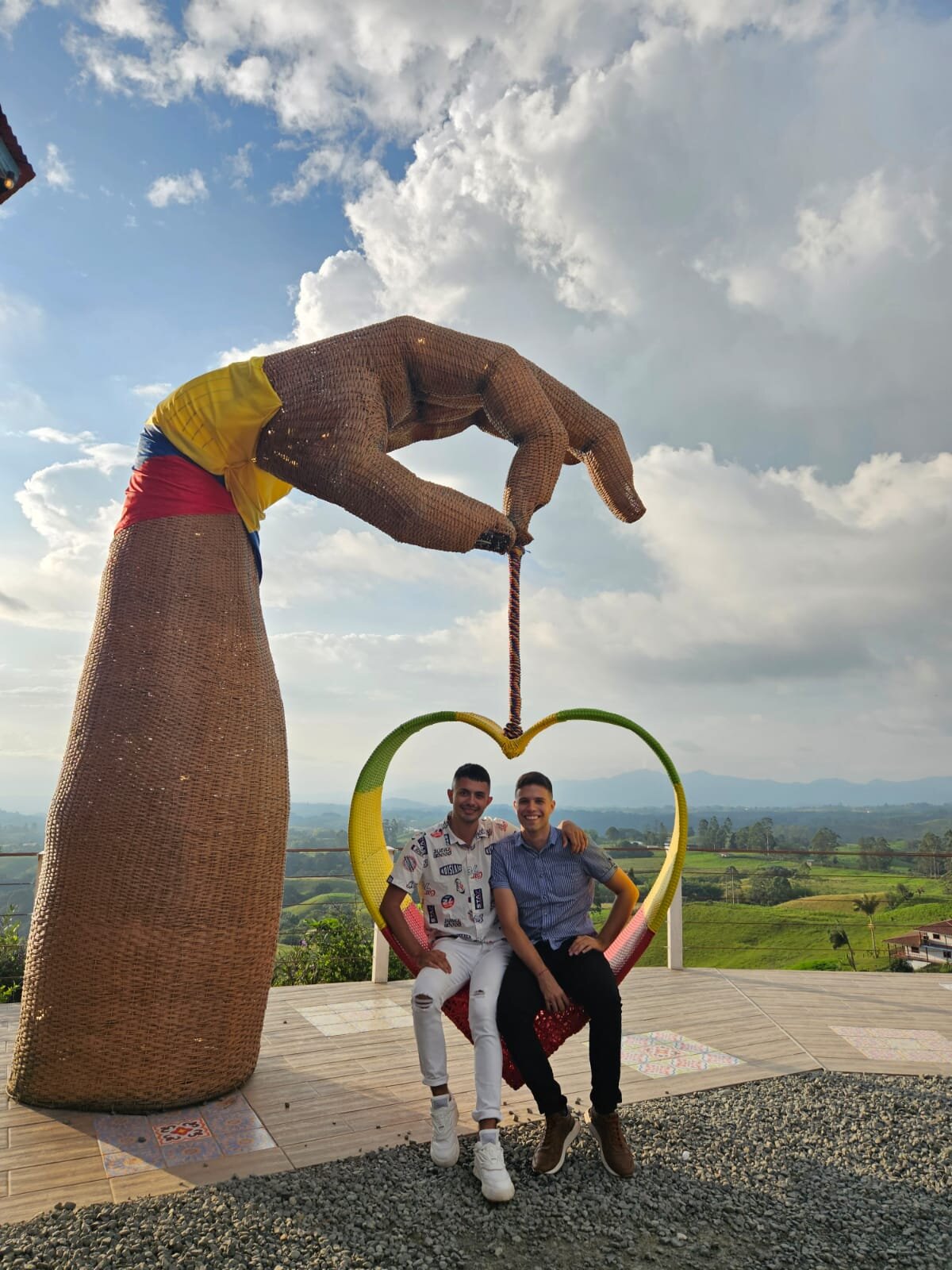 ETHAN_ADAM 热门图片 4452