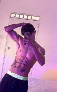 Enzo_Hunter Think you can resist? Pic 4