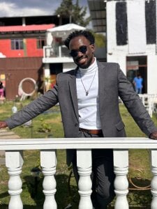 Ebanhot About me Bilde 2