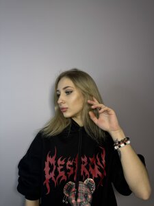 CarynKilbourn Public Pic 2