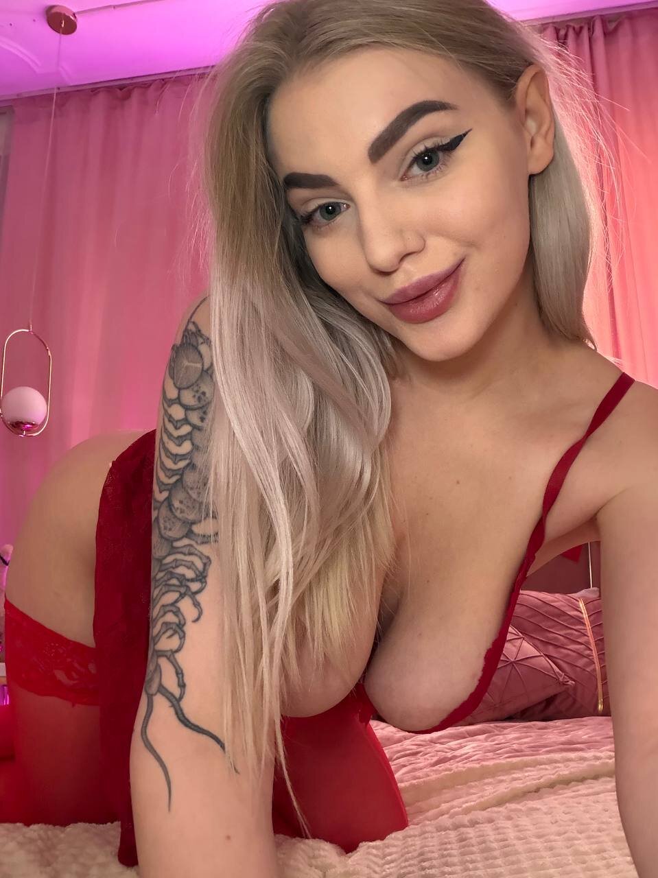 HugeBoobsAlice Popularna fotka 7278