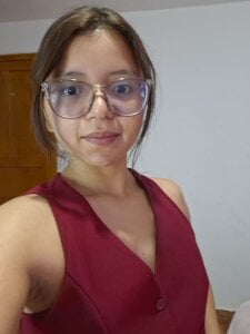 Zoow_bluussh Do you like how I'm dressed today? Pic 2