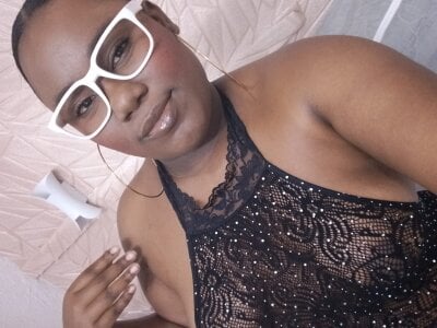 Slutty_chocolate Im so hot Pic 2