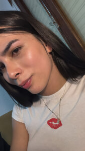 Lily_WellGifted: Public ( 2 фото)