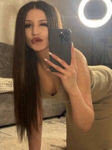ashleycheeesmanmirror Bild 3