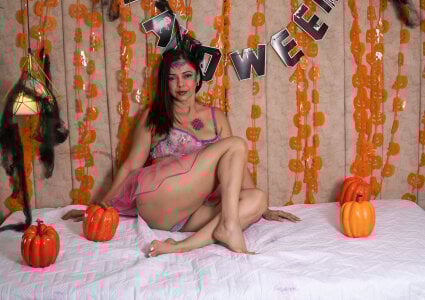 Anantaa_のI am the mermaid that dominates the sea... and your desire 🧜🏻‍♀️の 4枚の写真