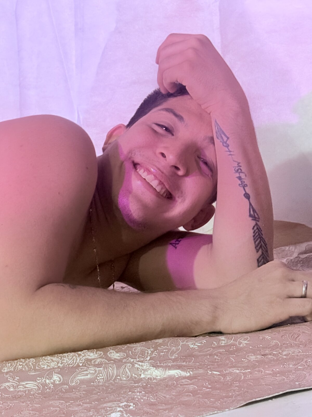 Трендове зображення  8522 AustinCole01