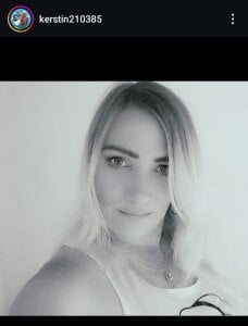 RoxyBlume Public Pic 2