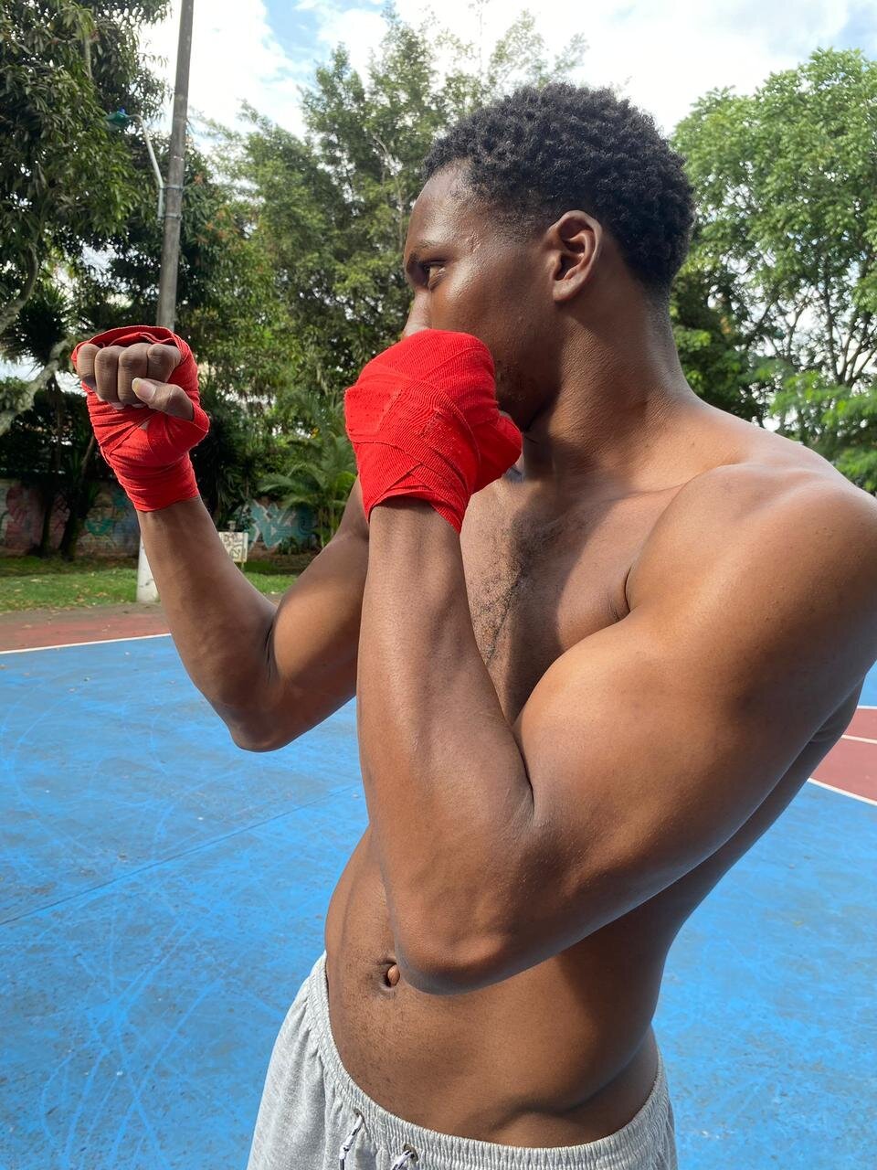 mike_aly Trending Pic 2064