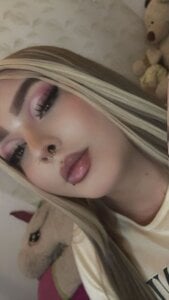 Redvelvett22 Public  2. fénykép