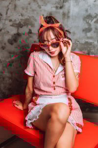 SabrinaSpell_ Retro Power Girl 💥 Foto 3