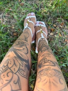 juliane_sweer1 feet . Pic 2