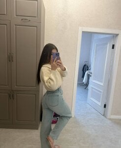 _HotBella_ Public Pic