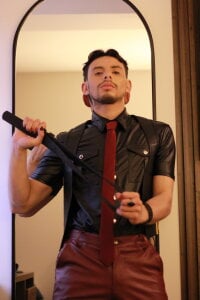 Thom_sam_ Leather Fotka 3