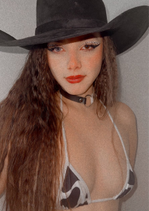 Petite_blake_ cow Pic 8