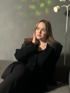 SallyPratt Public Pic 4