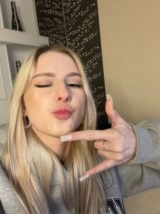 MonaChasey Your Dessert Pic 6