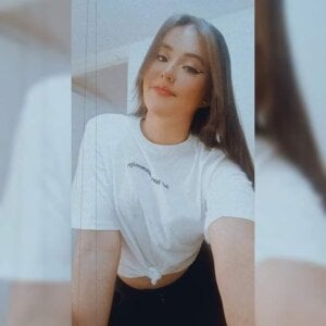 Miiss--Start BROWN HAIR Pic 7