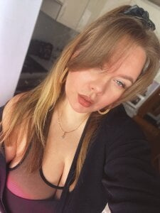 Aura_boobss Its hot me Pic 5