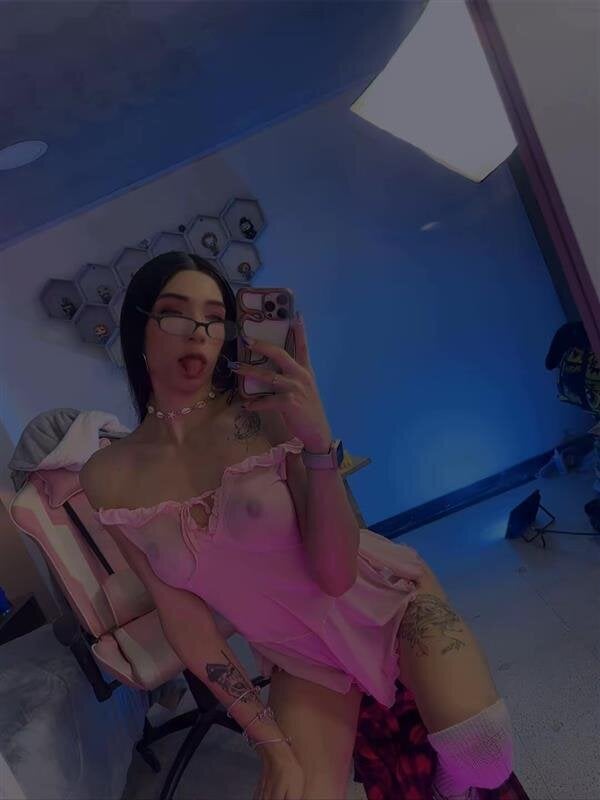 kylliefox_ Trending Plaatje 9623