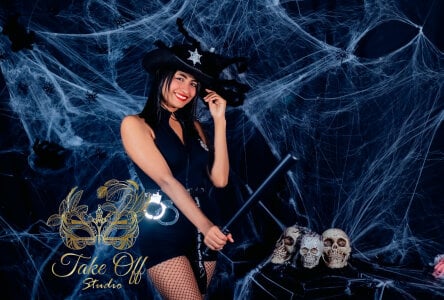 shaneelleのTonight, the only fear you will feel is that of wanting more.の 7枚の写真